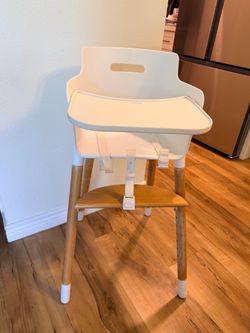 Convertible Wooden High Chair for a babies and Toddlers