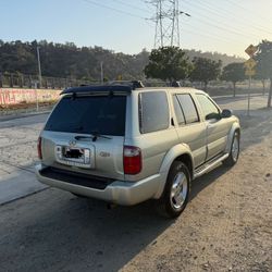 2001 Infiniti QX4