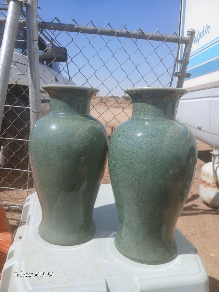 Chinese Celedon Vase