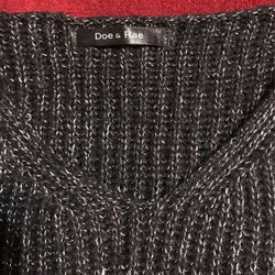 Ladies  Doe And Rae Black And White Sweater Size L
