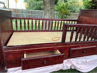 Toddler bed