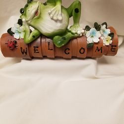 Garden Deco  Welcome Frog
