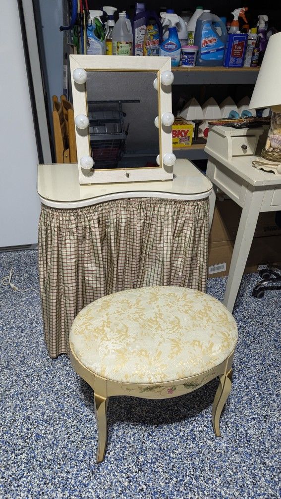 Beautiful Makeup Table And Stool