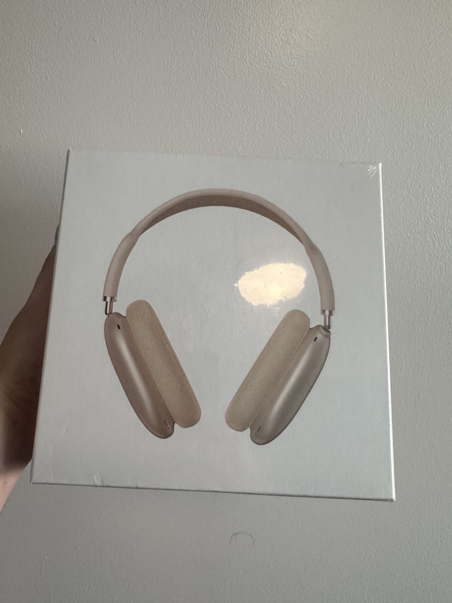 AirPod Max Starlight (New sealed)