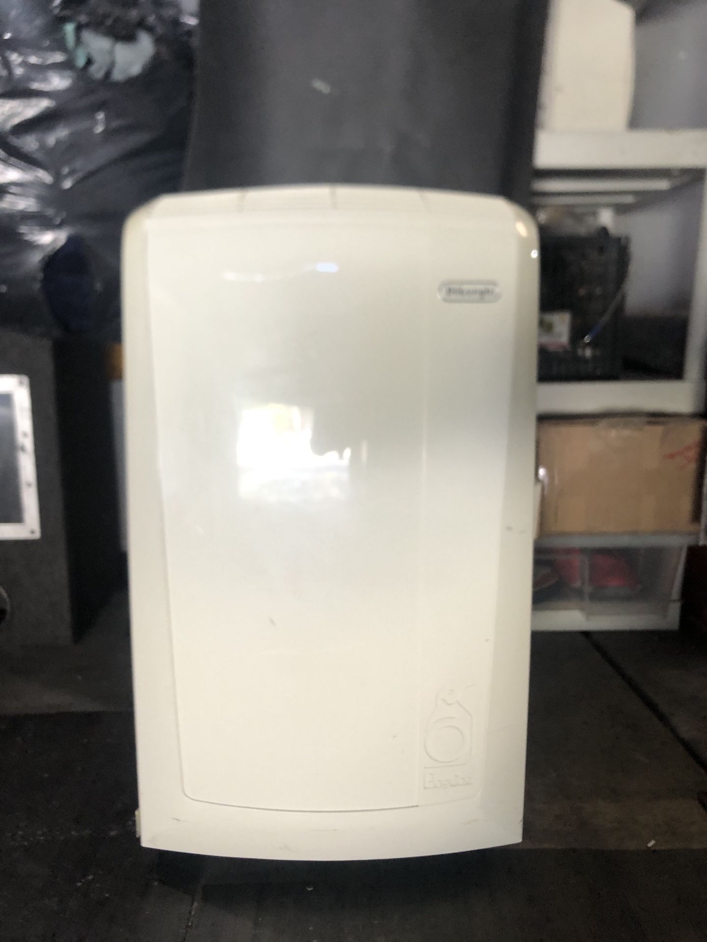 Delonghi Penguino Model PAC N115EC WH 3A