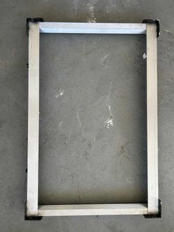 Base Metálica Multiuso