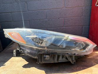 2024 Nissan Sentra Halogen Headlight Passenger Side
