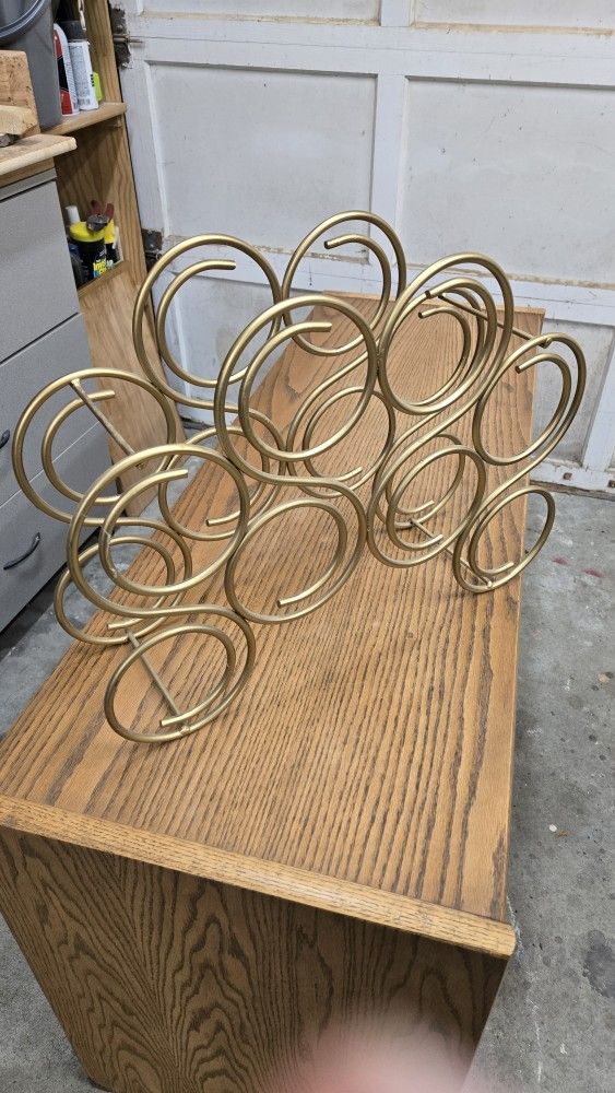 Metal Wine Rack 8 Bottle Spaces