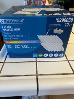 Lights Utilitech recessed lights new
