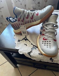 Men’s Adidas shoes size 7.5