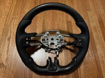 Carbon fiber steering wheel for s550 mustang