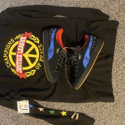 Puma Justice league Collab Shirt An Shoe 