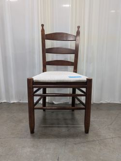 Traditional Ladderback Dining Chair in Dark Wood