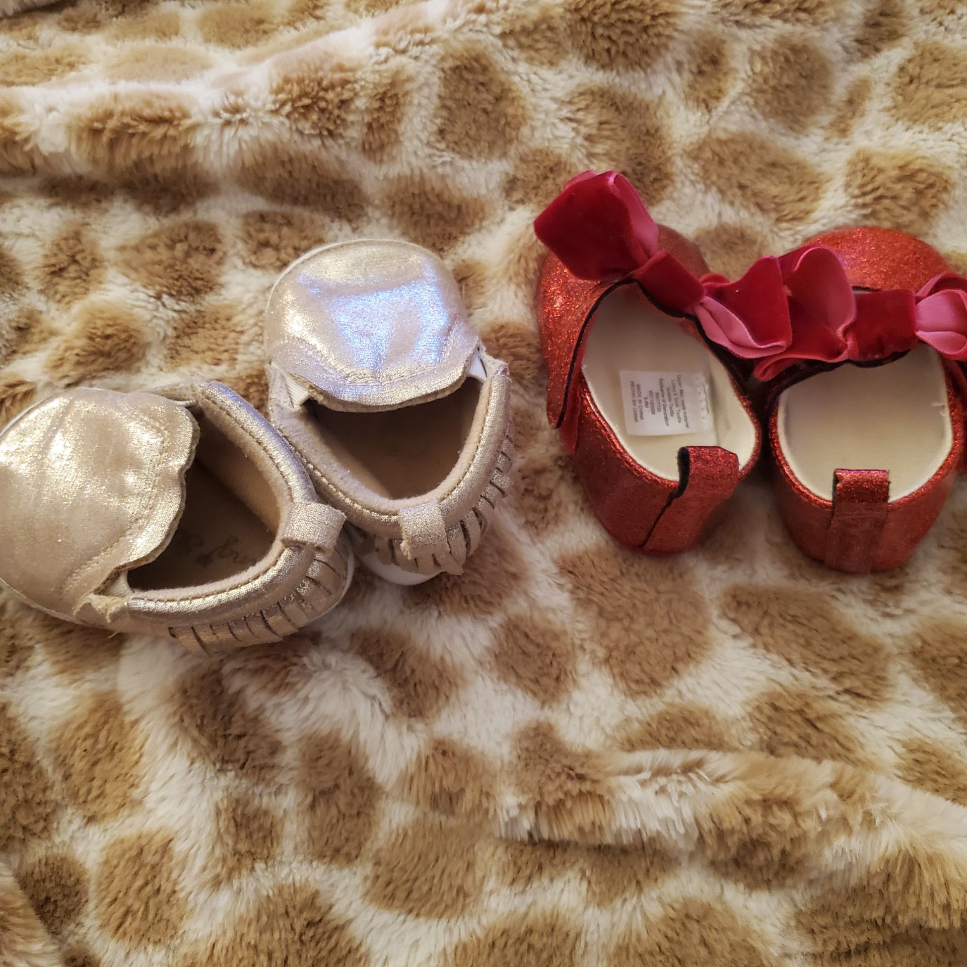Baby girl shoes size 3-6M