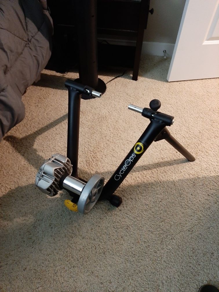 Cyclops Fluid2 Bicycle Trainer