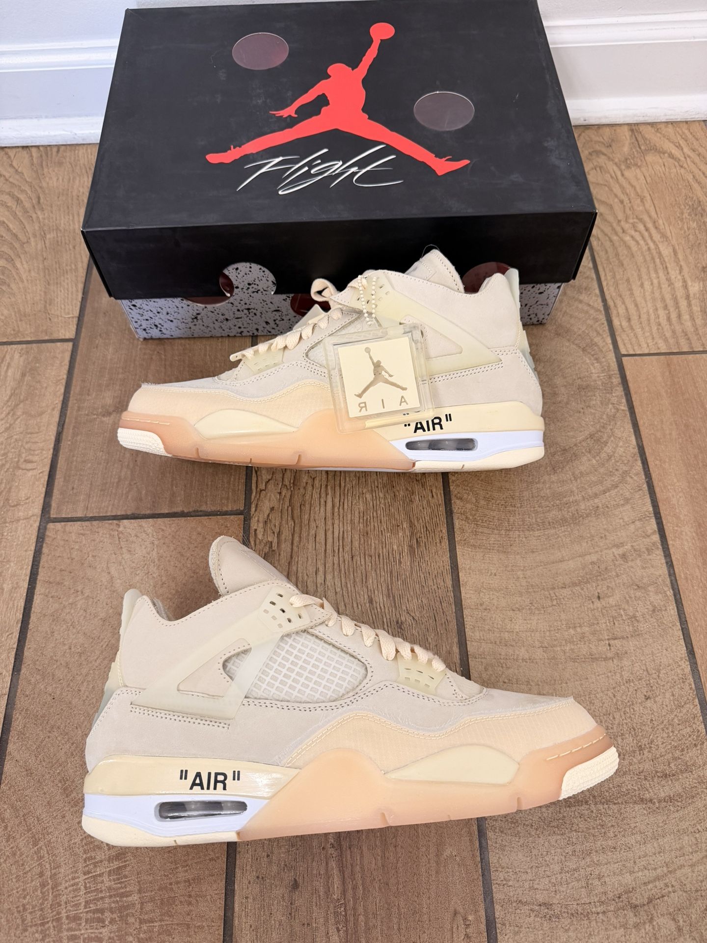 Jordan 4s Off White Sail Size 10.5 M
