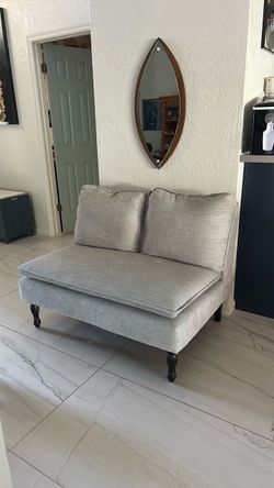 Armless Chaise – Soft Gray Cloth (Living Spaces)