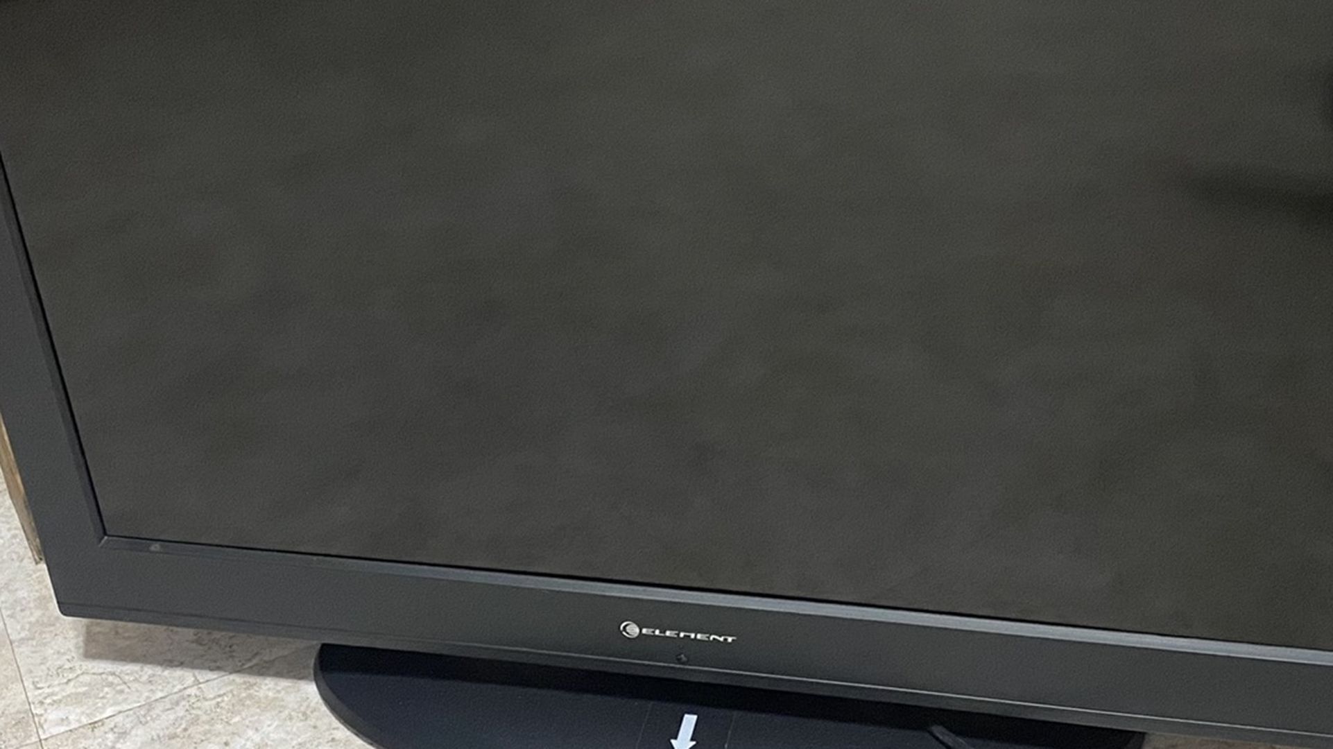 32” Element TV