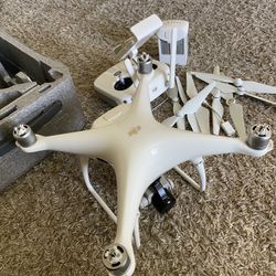 DJI Phantom 4 Pro Full Pro Kit Excellent Condition