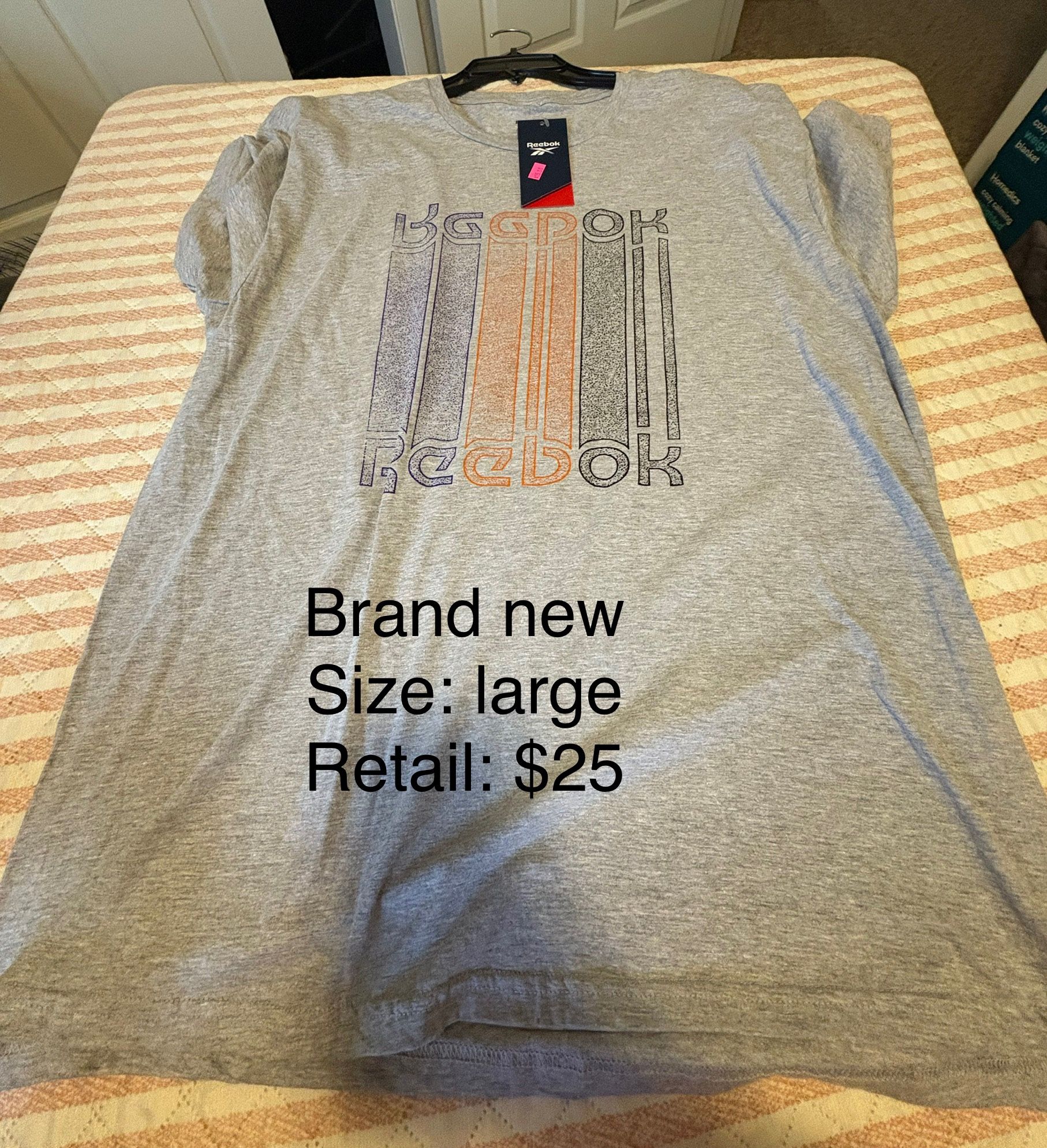 Reebok Tshirt Men’s Size Large New 