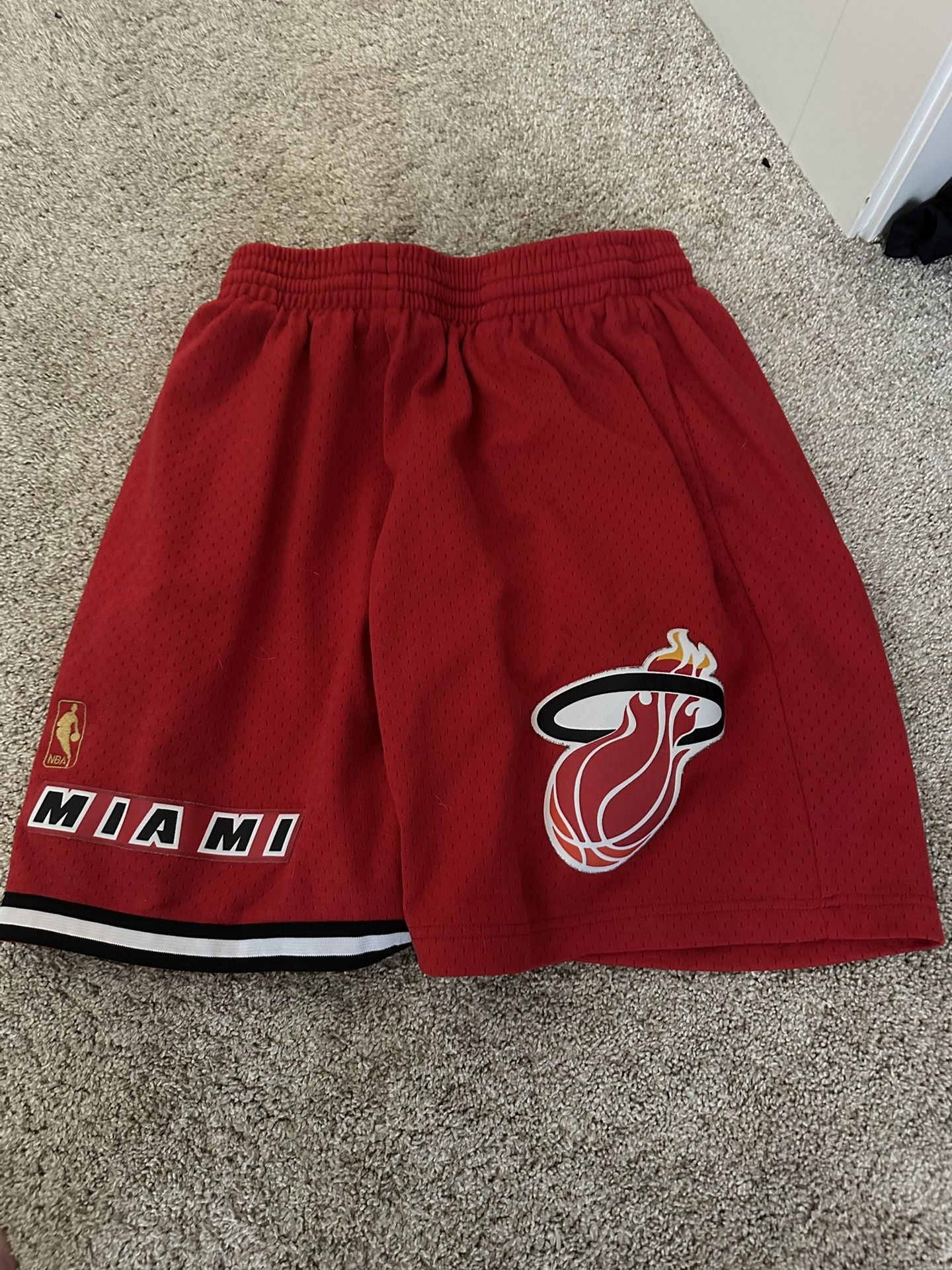 NBA Miami Heat Hardwood Classic Shorts Size Large/ Extra Large