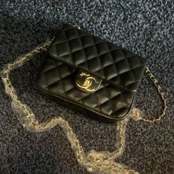 Cc Crossbody