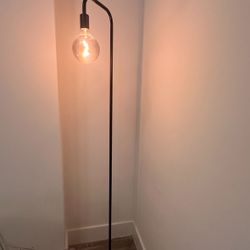 Modern Black Minimalist Floor Lamp