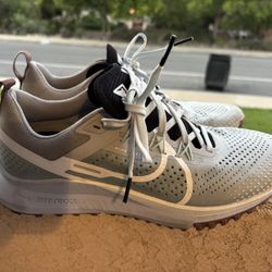 Nike Pegasus 4 Trail Shoes