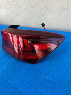 2019 2020 2021 2022 2023 Kia Forte Right Outer Tail Light OEM
