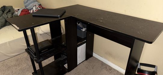 L shaped desk