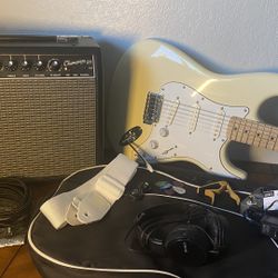 Squier Stratocaster Electric Guitar Bundle w/ Fender Champion Amp, Pedal & Case