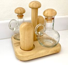 Salt Pepper And Vinegar Oil Set