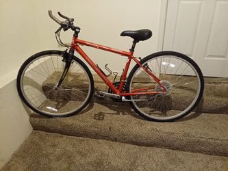 Specialized Sirrus Elite Mountain Bike
