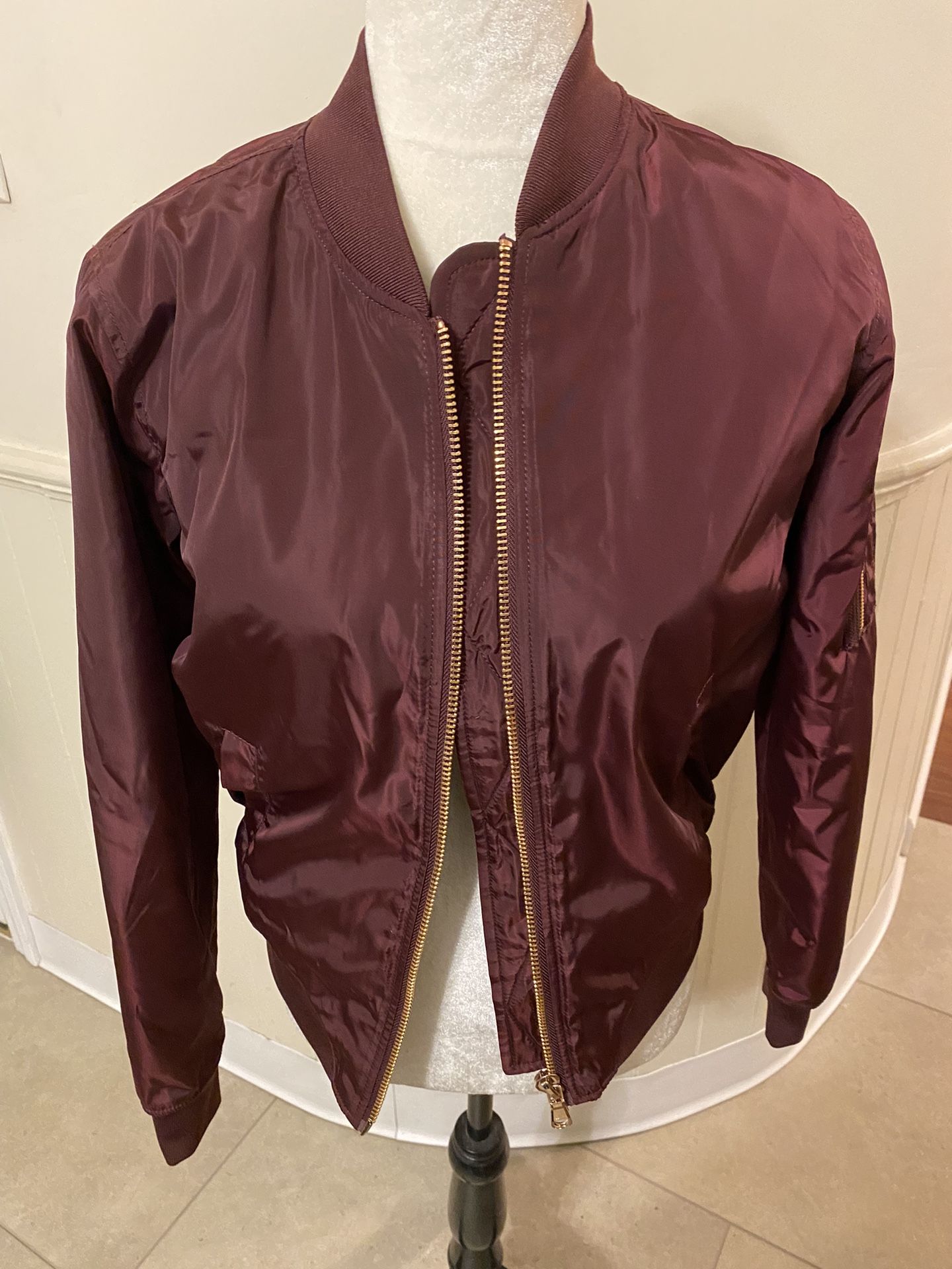 NWOT Forever 21 Bomber Jacket Size Small 