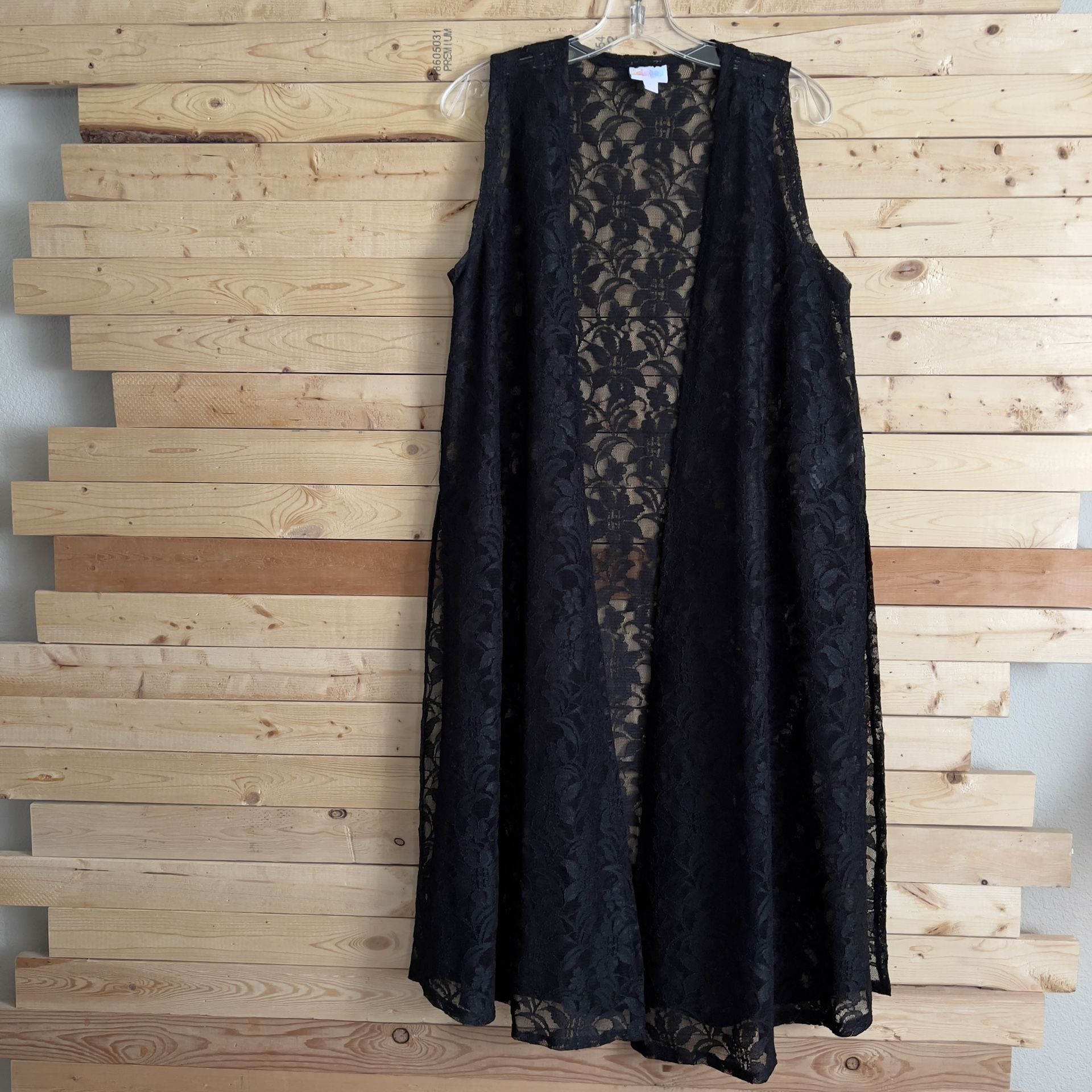 LulaRoe Women NWOT Solid Black Lace Noir Joy Long Line Lightweight Vest size S