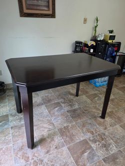 Dark Brown Wood Dining Table 4-6 Seats