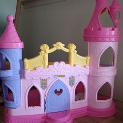 Fisher Price Little People Dancing Princess Castle plays music.