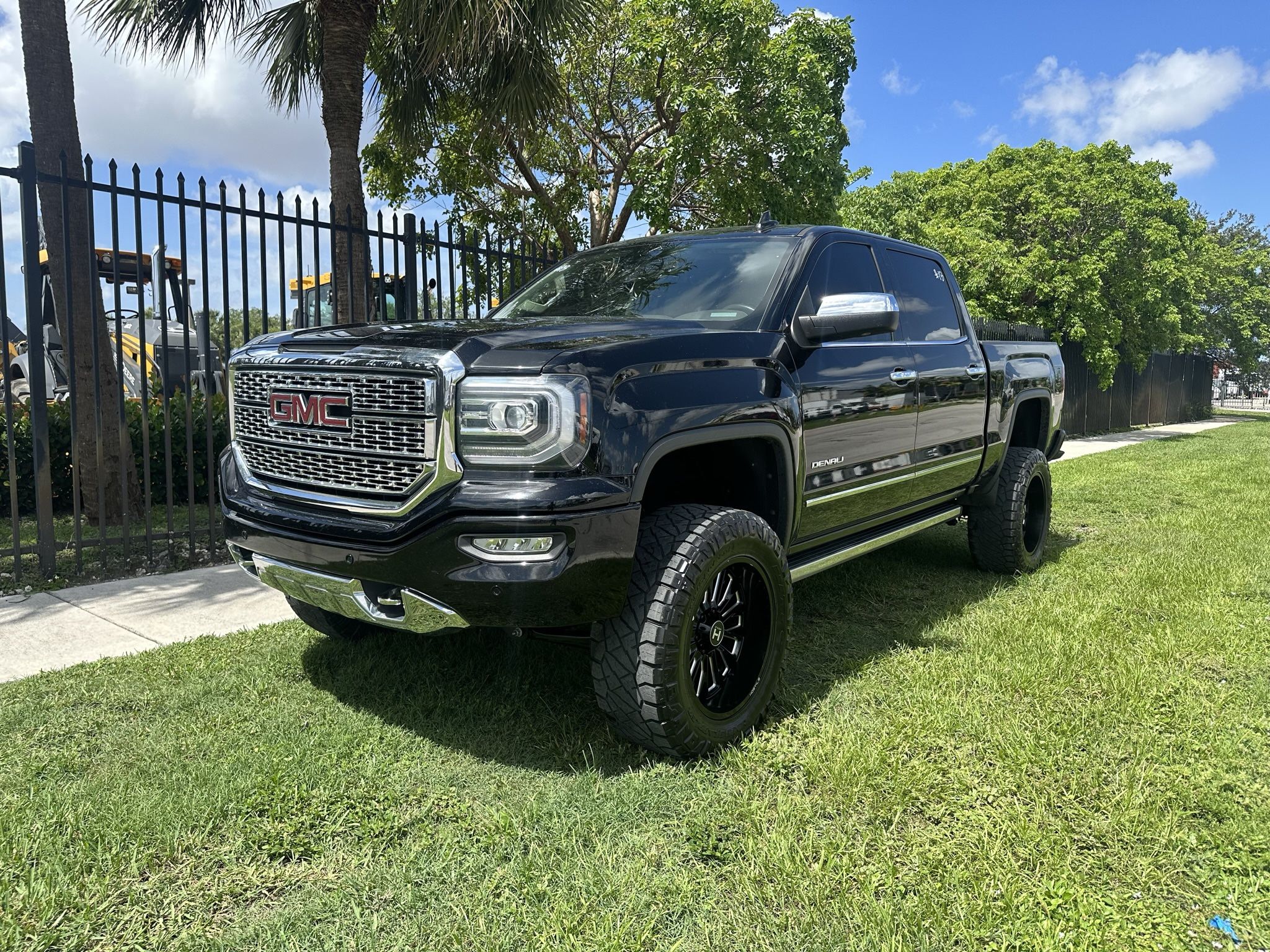 2018 GMC Sierra