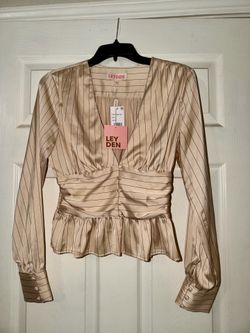WOMEN’S BLOUSE
