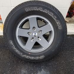 JEEP 5X5 5X127 WHEELS SET OF 5 SPECIAL COATING