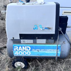 Ingersoll-Rand Oilless Air Compressor