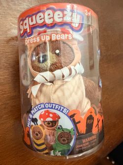 Squeezy Dress Up Bear squishy