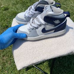 Air Jordan 1 Size 2Y 