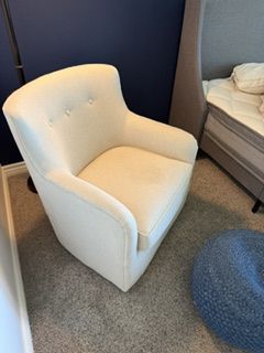 Cream Swivel Glider Accent Chair – Excellent Condition