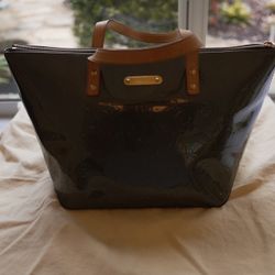 Louis Vuitton Bellevue PM Vert Bronze