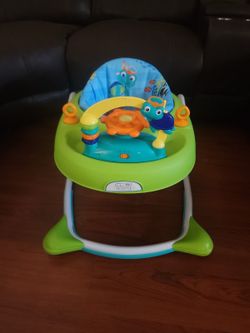 BABY EINSTEIN WALKER