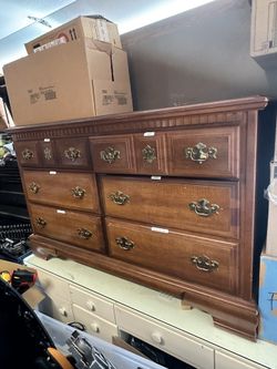Dresser