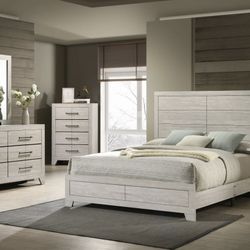Wood Bedroom Set Now Over 50% Off!! 