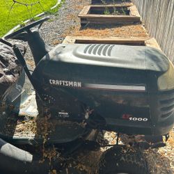 Craftsman Riding Lawn Mower 