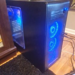 MUSIC PRODUCERS!!!! I am Selling my Music Production Computer, LOADED WITH DAW's And Plug Ins Paid For